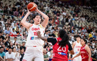 女籃大勝后遇困境，張子宇效率低，宮魯鳴需反思。