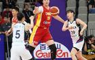 中國女籃大勝22分，韓旭張子宇內線制霸，優勢明顯。