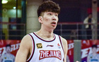 余嘉豪四季CBA，獲星銳獎及兩度入選二陣。